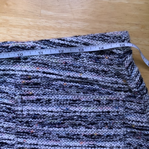 LOFT Boucle pocket skirt - Picture 7 of 8